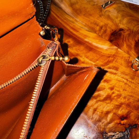 Louis Vuitton vintage 1996 Sarah monogram wallet converted Crossbody - Picture 14 of 17